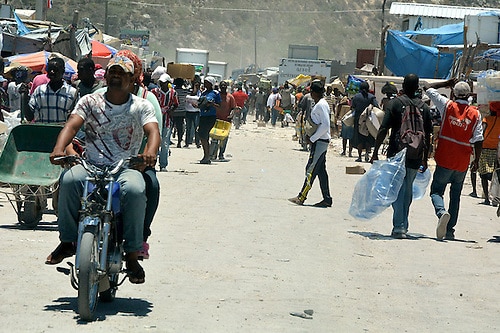 Cientos de haitianos se manifiestan en contra de la corrupción en su país