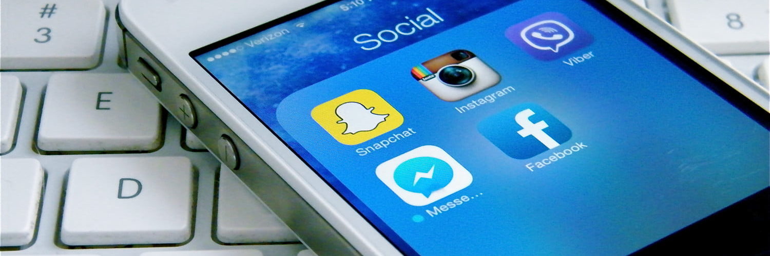 Cientos de cuentas fraudulentas de Facebook y Twitter fueron eliminadas