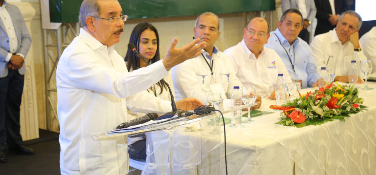 Presidente Medina dice RD está viviendo el modelo económico ideal