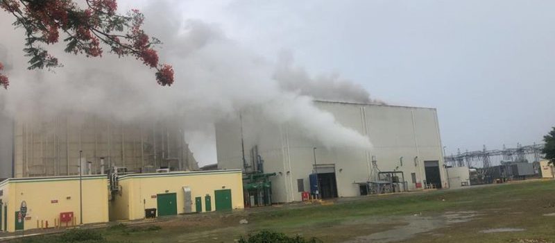 APD advierte Gobierno impulsará aumento precios combustible para cubrir el déficit eléctrico