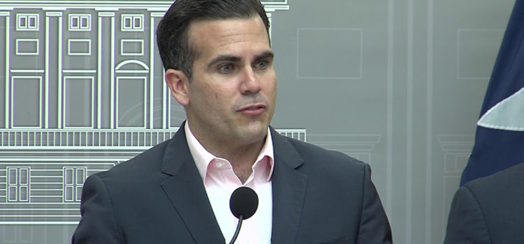Siguen renuncias de funcionarios