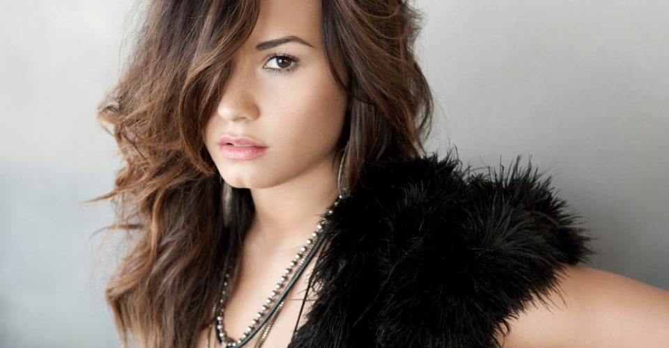 DEMI LOVATO EN RIESGO DE NO VOLVER A CANTAR TRAS SOBREDOSIS