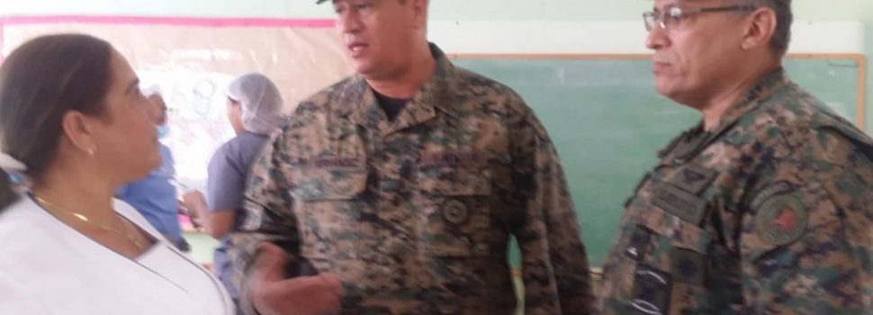 ERD realiza operativo médico en escuela sector Villa Verde SDO