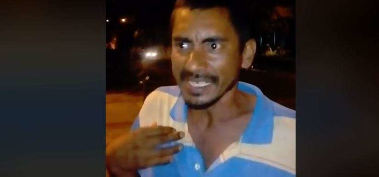 De cualquier yagua vieja, sale tremendo alacrán!. Vagabundo conquista Facebook al cantar como Chayanne. Ver vídeo.