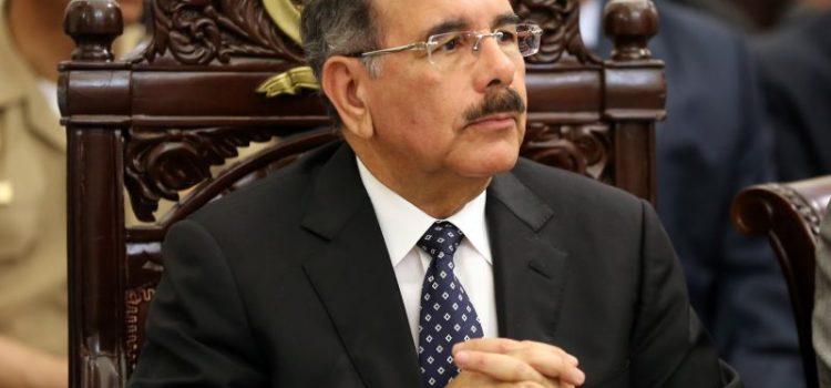 Continúan las desgracias en el Gobierno; Danilo Medina destituye otro funcionario acusado de violación sexual