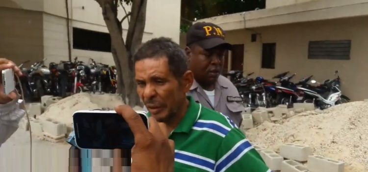 Hombre acusado de violar a su madre que luego murió rompe el silencio y mira lo que dice ahora…