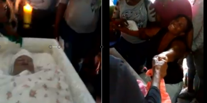 Mujer baila, se rie y da golpe de barriga a ritmo de bachata en un velorio dominicano.