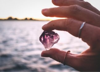 Ten estas piedras siempre cerca de ti para mantenerte limpio de envidia y malas energías