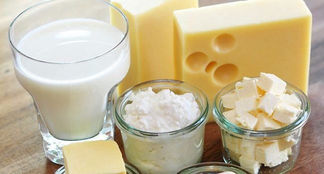 El doctor Neal Barnard desmiente que la leche fortalezca los huesos