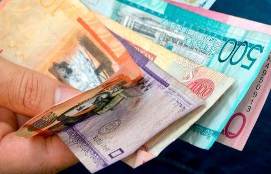 Comerciantes pagan aumento del salario mínimo, pero a su manera