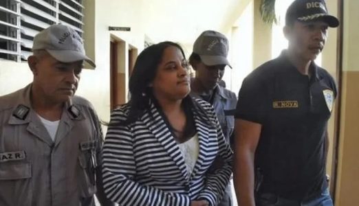 Dictan 6 meses prisión preventiva a exfiscal y agentes de Villa Vásquez
