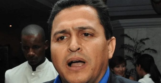 Excónsul dominicano es acusado de utilizar su cargo para traficar drogas