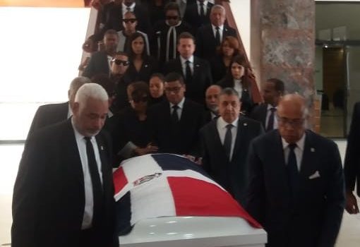 Congreso rinde honores a alcalde de Boca Chica