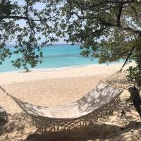 Bahía de las Águilas se quedó para después