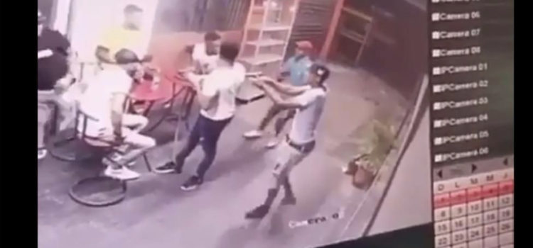 Asalto en pleno compartir
